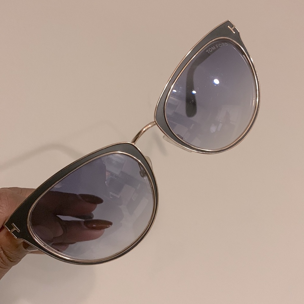 🛑SOLD🛑Tom Ford Sunnies